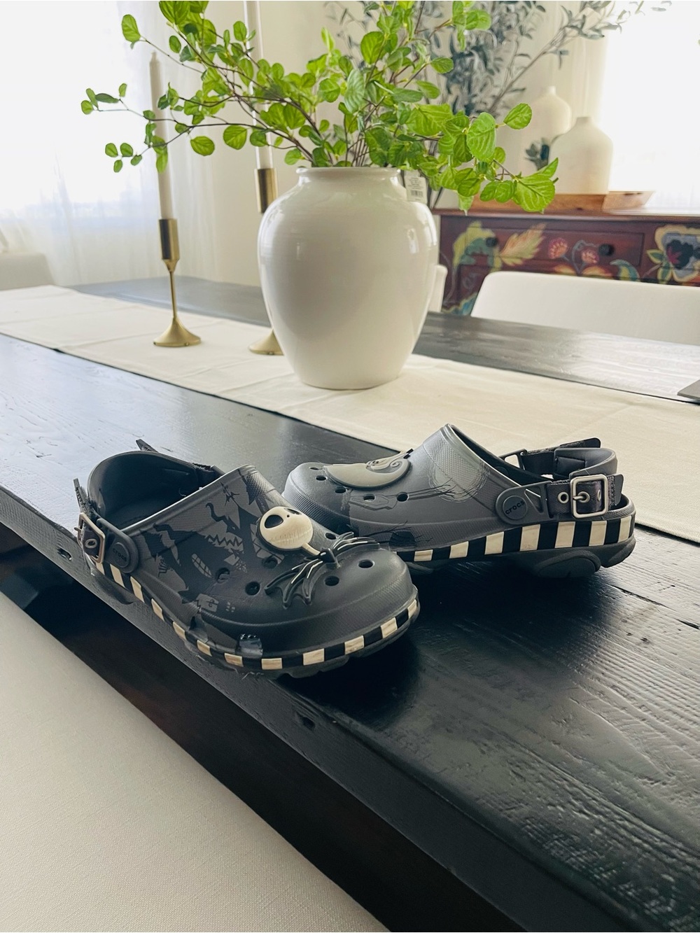 Disney crocs nightmare before Christmas sz 7 woman’s